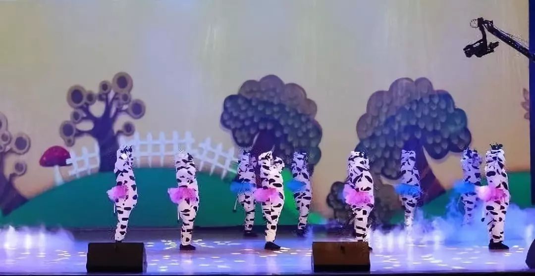 “贏在2019”，花花牛乳業集團2019年新春晚會盛大開幕