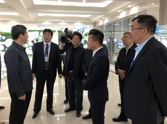 河南省委副書記、省長陳潤兒一行蒞臨 花花牛集團魯山瑞亞牧業(yè)有限公司視察調(diào)研